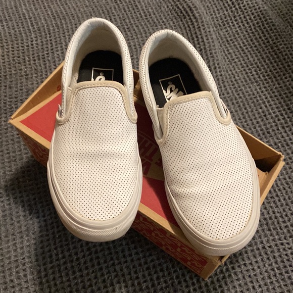 White perforated vans size mens 4 womens 5.5 - Picture 2 of 2